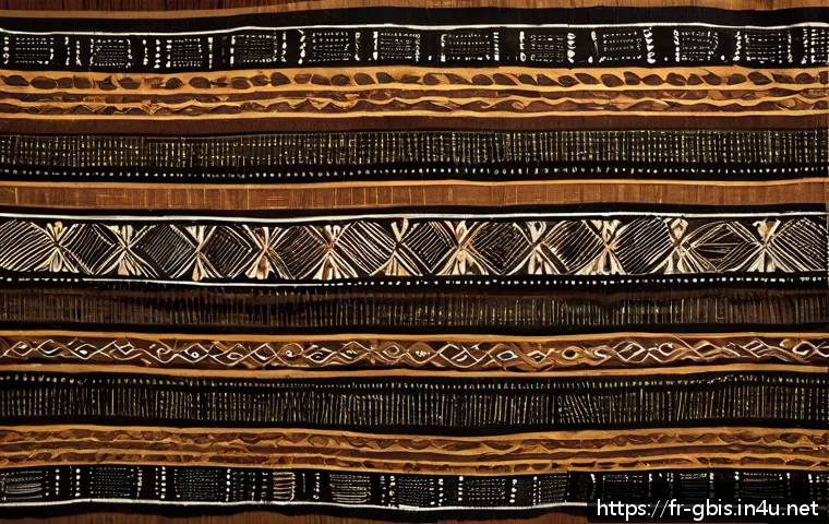 기니비사우에서 가장 인기 있는 기념품 - A vibrant and detailed close-up of traditional Bissau-Guinean bogolan textile fabric, showcasing han...